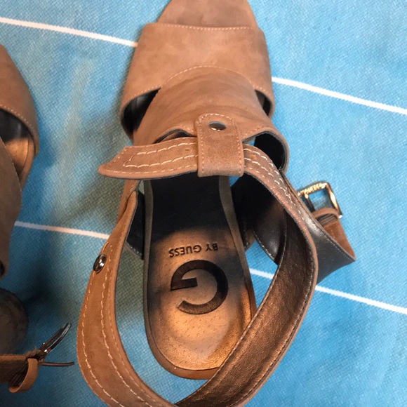 Guess light brown heels - Picture 4 of 4